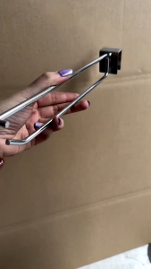 Móc đôi treo đồ siêu thị kèm bảng giá thiết kế chắc chắn tiện dụng