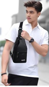 Tas Selempang Bahu Pria Shoulder Bag Anti air Dengan USB Port Karasha K030WF