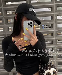 Hailey Summer High-End Pure Color Lemon Yellow Handmade Phototherapy Wearable False Nails Detachable Nail Art Beauty Tools