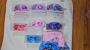 Kính bơi phao bơi khăn tắm siêu nhân cho bé