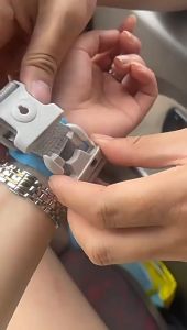 หมุนได้360องศา สายจูงเด็ก สายจูงรัดข้อมือเด็ก กันหลง ป้องกันเด็กหาย สายจูงเด็ก พร้อมกุญแจ พร้อมส่งG3180