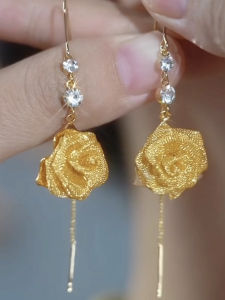 Elegant Long Rose Flower Ear Wire Unique Floral Dangle Earrings Fashionable Korean Style Alloy Jewelry for Women