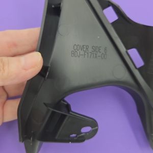 YAMAHA R15 R15M V4 COVER CENTER SEAT 100% ORIGINAL BDJ-F171X-00 COVER SIDE 6