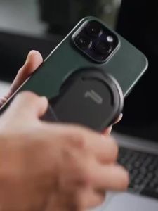 PGYTECH ที่วางโทรศัพท์มือถือสำหรับถ่ายทอดสดการถ่ายภาพ ที่วางโทรศัพท์มือถือแบบพับได้ ที่วางโทรศัพท์แม่เหล็กแบบอเนกประสงค์ shiMagSafe 12N ดูดแรงสูง แข็งแรง ทนทาน