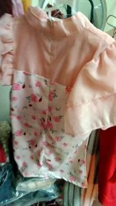 Áo Dài Cách Tân Tay Voăn Cho Bé Gái Chất Liệu Nhung Chéo Hoa Kèm Chân Váy Ren Hai Lớp Ri 7 Từ 10-20kg (2 Màu Đỏ - Hồng) Set Áo Cách Tân Và Váy Họa Tiết Đẹp Trẻ Em Mặc Party Diện Tết Sang Trọng