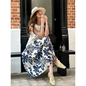 AXU | Bộ Áo Thun và Chân Váy Thời Trang Trẻ Trung Elegante