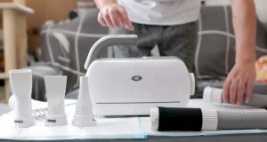 KEGEMA Pet hair dryer  machine Adjustable Dog Dryer cat Hair Dryer Strong Power Low Noice Stepless Speed Blower