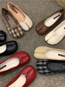 Womens Flat Split-Toe Pig Hoof Shoes Summer Autumn Season Fashion Single Shoes Comfortable Lazy Horse Hoof Design Flats