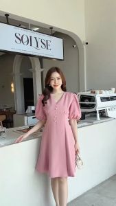 SG472 เดรสคอวี แต่งกระดุม 6 เม็ด ผ้าชีฟอง งานซับในทั้งตัว 𝐅𝐫𝐞𝐞𝐬𝐢𝐳𝐞