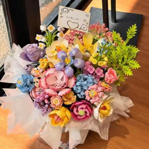 FANMIAO | DIY Rainbow Rose Flower Bouquet Building Blocks