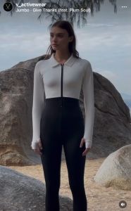 SS2024 B&W COLLAR JUMPOSUIT  ชุดว่ายน้ำแขนยาวขายาวมีปกสีดำขาว มีฟองน้ำในตัวผ้าหนา กัน UV UPF 50+