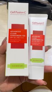 Kem chống nắng cho da dầu mụn Céll Fùsion C Advanced Clear Sunscreen 100 SPF 50+PA++++