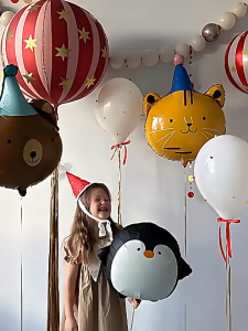 Cartoon AnimaFoil Balloons Circus-Themed Party Decorations Photo Props & Venue Decor for BirthdaysChildrens Day