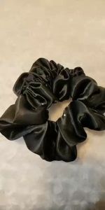 Scrunchie Ikat Rambut/Cepol Warna Random Bahan Satin Silk