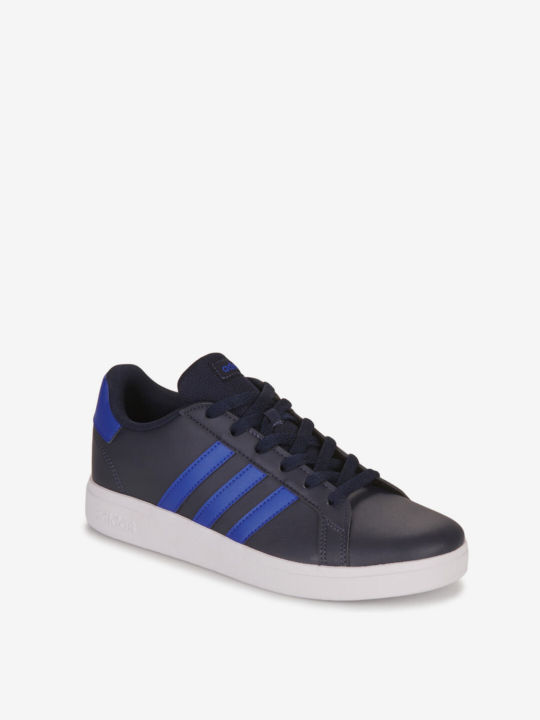 adidas%20%7C%20Gi%C3%A0y%20Th%E1%BB%83%20Thao%20Th%E1%BB%9Di%20Trang%20Cho%20Tr%E1%BA%BB%20Em%20-%20Image%203