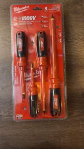 MILWAUKEE 4PC & 6PC 1000V INSULATED SCREWDRIVER SET 48-22-2204 / 48-22-2206 Electric Tool 4pcs with Pouch roll bag