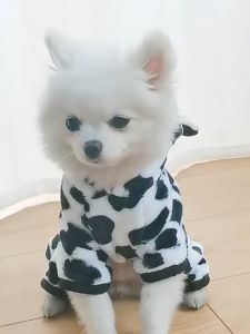 Puppy เสื้อผ้ากำมะหยี่ปะการังสำหรับสัตว์เลี้ยง อบอุ่นและหนา เสื้อผ้าเปลี่ยนรูปสุนัขและแมว HHMPS00860