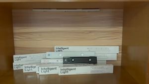 ไฟเซ็นเซอร์ LED ไฟติดกล่อง USB สำหรับปรับสี 3 สี รวม ไร้สาย และตู้เสื้อผ้า/โชว์โมเดล