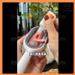LOCAL DELIVERY- PET DOG CAT WATER TANK GROOMING COMB BRUSH GENTLE HAIR REMOVAL 宠物猫狗引力清洁祛毛梳水箱梳子