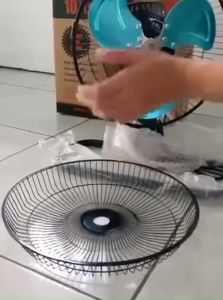 16-Inches Floor Fan Desk Fan Fan 3-High Performance Speed Aluminum Fan Blade Electric Fan Strong Wind Household Office Warehouse Factory Ground Fan