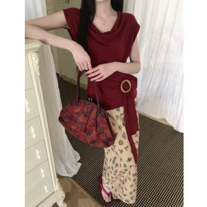 YUEZHONGWEI | เสื้อยืดแขนสั้นผ้าไหมน้ำแข็งถักสไตล์ฝรั่งเศส ทรงเข้ารูป เอวสูง คอวี สไตล์เกาหลี สำหรับผู้หญิงในฤดูร้อน