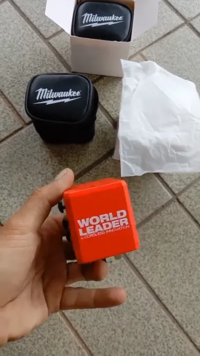 MILWAUKEE UNIVERSAL WORLD TRAVEL POWER ADAPTOR WITH 2.4A USB CHARGING PORTS AND TYPE-C WALL CHARGER