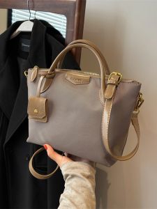 Large Capacity Nylon Tote Bag Korean Style Single Shoulder Commuter Bag for Women Student Class Bag Versatile Handbag