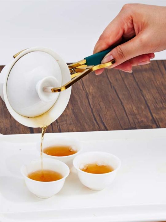 Stainless Steel Tea Clip for Gongfu Tea Steeping Hand Protection Triangular Tea Strainer Tea Brewing Tool Not Hot to Touch