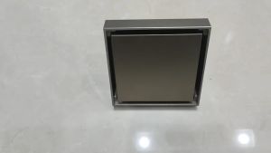 Ga thoát sàn  Phễu thu sàn mặt cắt gạch cắt đá. Inox 304 cao cấp . KT 10x 10 cm. Đuôi thoát ống 60.