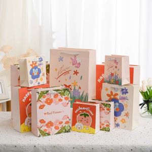 Paper Bag Stoberi Flowers | Goodie Bag | Tas Souvenir | Tas Ulang Tahun