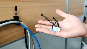 100Pcs Klip Pengikat Perapih Kabel Holder Organizer Management - Penjepit Kabel Tempel Klip Kabel Organizer