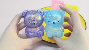 Gấu Kim Tuyến Dẻo Bóp Xả Stress – Squishy Bear Trong Suốt Đàn Hồi Mới Nhất 2026