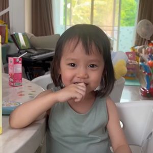 Puffin ขนมข้าวกล้องอบกรอบ ขนมเด็ก 6 เดือนขึ้นไป ขนมคลีน ขนมเด็ก ขนมเด็กชอบ ขนมอร่อยๆ ขนมกรอบหรอย Baby Rice Puff Snack