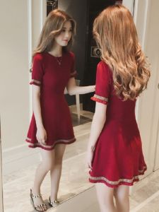 ชุดเดรสสีแดงสไตล์ฝรั่งเศสย้อนยุคสำหรับงานปาร์ตี้ฤดูร้อน กระโปรงทรงเอ แขนสั้น คอตั้ง สไตล์ผีเสื้อ แฟชั่นสำหรับผู้หญิง