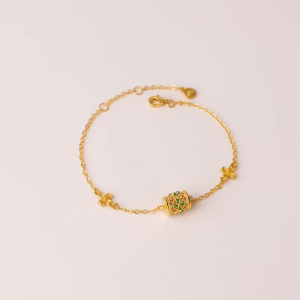CHOW SANG SANG 周生生 999 24K Solid Gold Lucky Four-Leaf Dainty Bracelet for Women Size 18cm 95568B Price-by-Weight Approx. 3.74g Gold