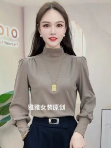 เสื้อเชิ้ตคอปกสูงแขนพองหนาสำหรับผู้หญิง ฤดูใบไม้ร่วง/ฤดูหนาว เสื้อเชิ้ตคอปกสูงแบบใหม่ปี 2023 ทรงเข้ารูป แขนยาว ผ้าฝ้ายผสมโพลีเอสเตอร์