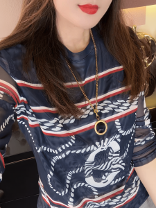 Long Sleeve Base Tee Womens Casual Fashionable Inner Wear T-Shirt Polyester Spandex Blend round Neck Regular Length