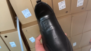 Sepatu Kulit Pria Terbaru 2025 Tren Saat Ini Keren Buat Gaya Model Busines Import Sepatu Cowok Dewasa Kantor Terlaris Sepanjang Masa Korean Sytle Harga Terjangkau