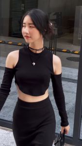 Áo yếm croptop tay dài hở vai hai bên cotton nữ tính gợi cảm