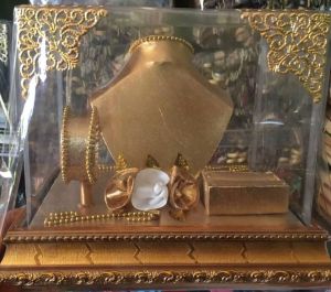 Souvenir & Parcel Hantaran Pernikahan: Mahar Perhiasan Cincin Kalung