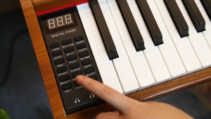 WENCAI 88-Key Digital Piano Touch-Sensitive Keyboard with Dual Speakers Pedal MIDI App Teaching for Beginners