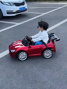 PlayPark Electric Car For Kids With Remote Control Rechargeable Car For Kids Ride On With Music&Light