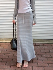MANMI | Autumn Grey Stripe Slimming Flattering Half Skirt