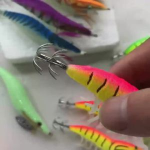 Luminous Squid Jig Hard Shrimp Bait with Lifelike Soft Silicone Anti-Rust Metal Hook for Deep-Water Night Sea-Fishing Tackle
