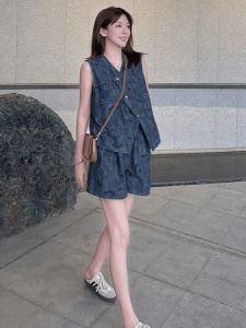 This Year Popular Korean Western Style Slimming Loose Denim Suit Fashion Casual Elegant Vest Shorts Two-piece Set Tide