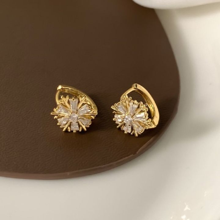 Efenji Korean Style Sweet Snow Flower Rhinestone Hoop Earrings For