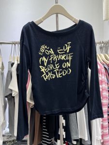 เสื้อยืดแขนยาวผู้หญิงทรงเข้ารูปเอวสูงดีไซน์ไหล่ ทรงหลวม สไตล์ลำลอง ใส่สบายในฤดูร้อน