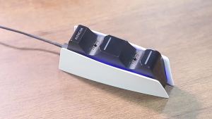 iPega | Trạm Sạc Bộ Điều Khiển RGB Cho PS5 Bộ Sạc Nhanh Kép Có Đèn Báo RGB Đế Gắn Bộ Điều Khiển Chơi Game Tương Thích Với PlayStation 5