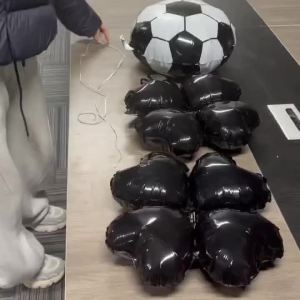 1 Set of 2026 Football-Themed Balloon Column Set Trophy and Football with Four-Leaf Clover Foil Balloons DIY Signatures and Stickers Perfect for 2026 Football Tournament Party Decorations Graduation Ceremonies Coming-Of-Age Ceremonies and Fan Bir...