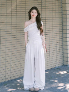 YUEZHONGWEI | Off-shoulder Asymmetric Short Sleeve Slim-fitting T-Shirt